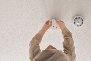 The Importance of Having a Smoke Detector Hardwired by a Professional Electrician